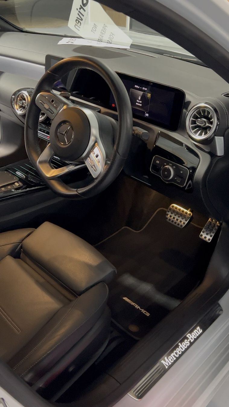 Concours Collective detailing work