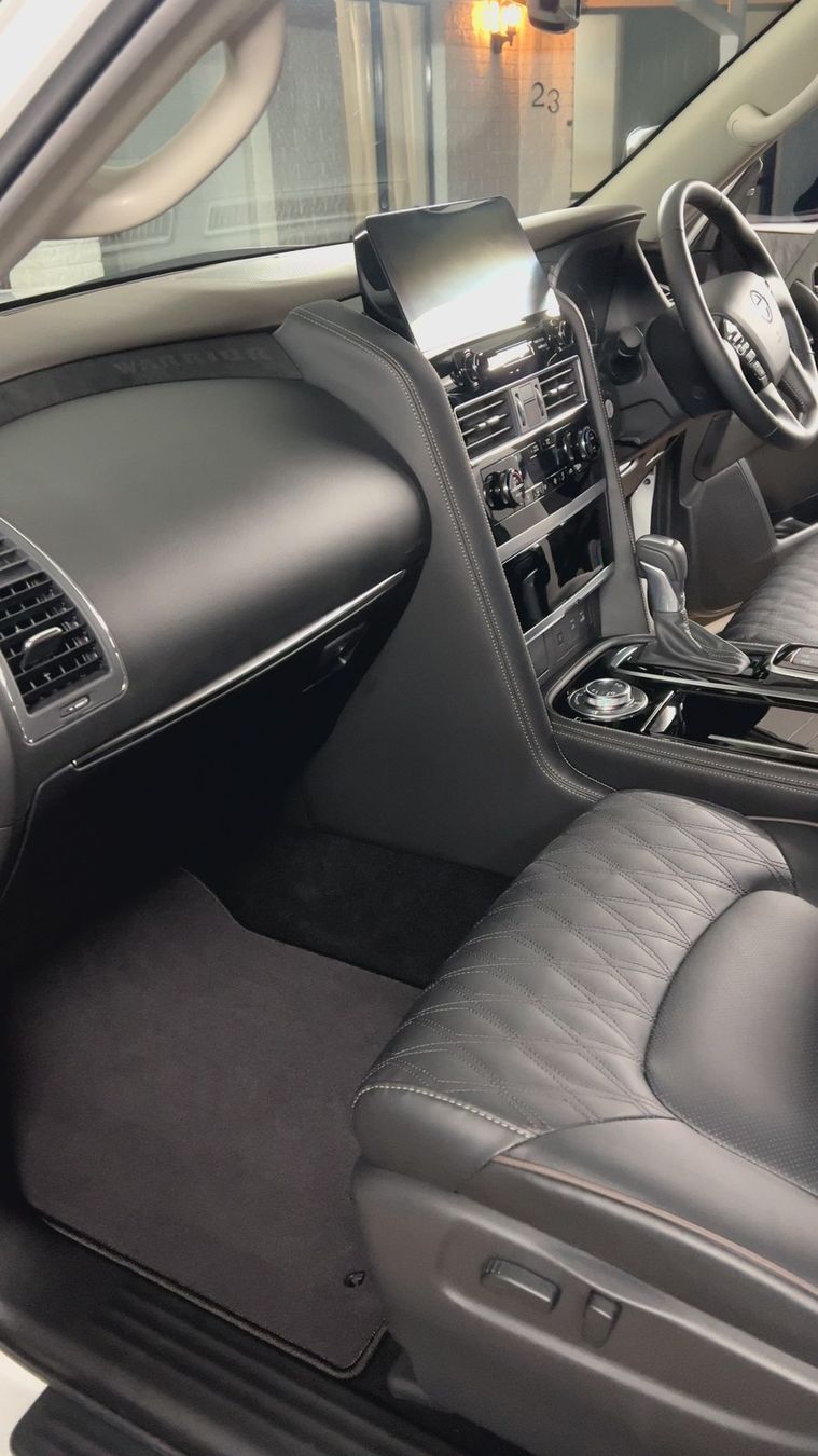 Concours Collective detailing work